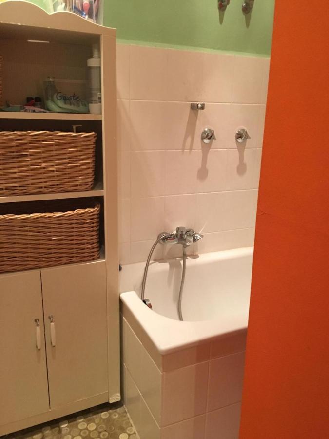 Glueck In Benrath Apartment Dusseldorf Ngoại thất bức ảnh